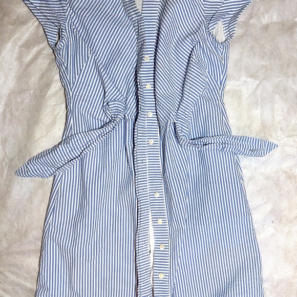 Like NEW! Vineyard Vines Seersucker Button Front Tie Cotton Dress - Picture 2 of 4